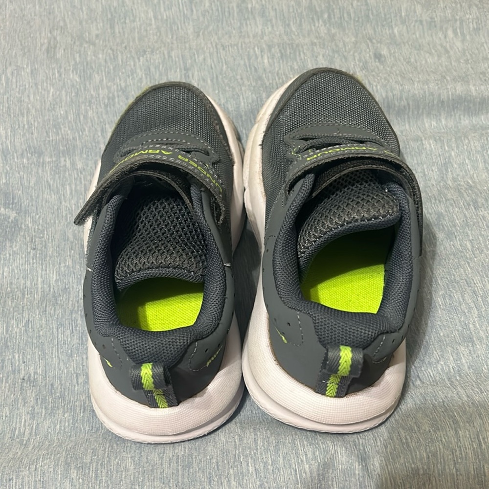 Sold! Under Armour Boys Sneakers- Size 11.5